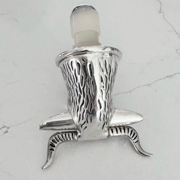 Neiman Marcus Silver Plated Longhorn Bull Wine Bottle Stopper with Box C. 1980's - Picture 5 of 8